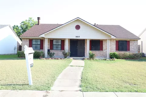 1615 Hardeman St, Mesquite, TX 75150