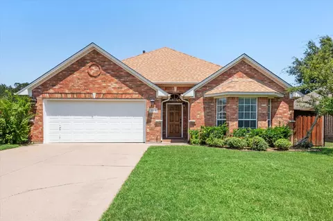 759 Little Ridge Ct, Burleson, TX 76028