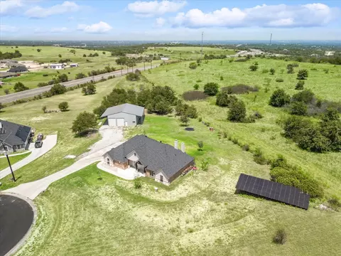 1028 Sunny Ct, Weatherford, TX 76085