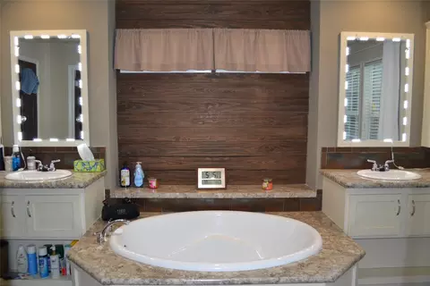 8066 Hill St, Terrell, TX 75160 photo 18