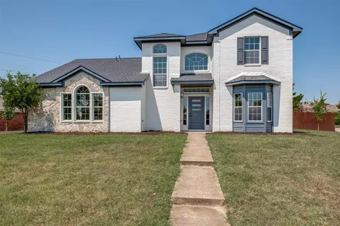 909 Wentwood Dr, Desoto, TX 75115
