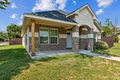 2801 Chenault St, Fort Worth, TX 76111
