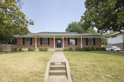 3222 Hampden Dr, Garland, TX 75043