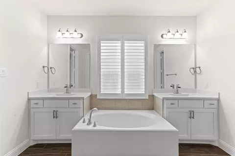 Bath - 1223 Aster Pl, Haslet, TX 76052 photo 1 of 2