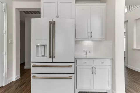 Kitchen - 1223 Aster Pl, Haslet, TX 76052 photo 2 of 4