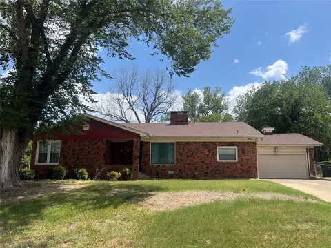 2420 Hillview Dr, Fort Worth, TX 76119