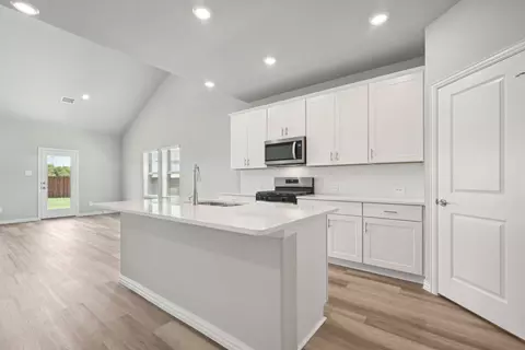 10644 Tuccenen Dr, Fort Worth, TX 76179