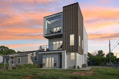 500 W Sanford St, Arlington, TX 76011