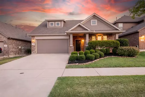 1809 Finch Trl, Argyle, TX 76226