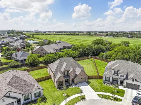 2289 Cooper River Trl, Waxahachie, TX 75165