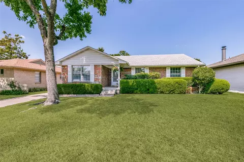2109 Highwood Dr, Dallas, TX 75228