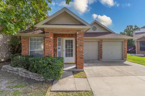 1105 Canoe Ln, Plano, TX 75023