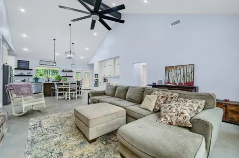 958 Arthur Rd, Denison, TX 75021 photo 8