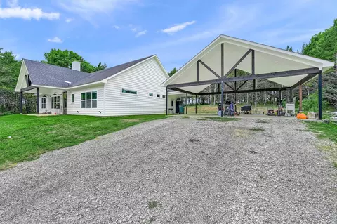 958 Arthur Rd, Denison, TX 75021 photo 4