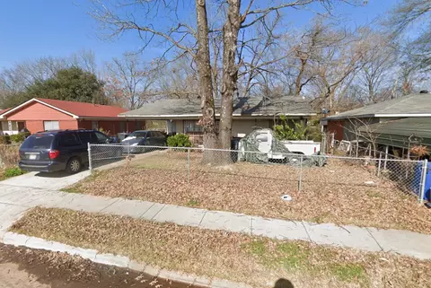 328 E 81st St, Shreveport, LA 71106
