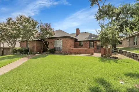 214 Glen Canyon Dr, Garland, TX 75040