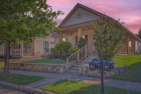 1421 Cherokee Rose Trl, Savannah, TX 76227