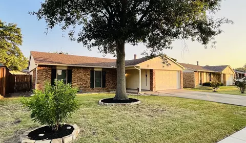 810 Valley View Dr, Allen, TX 75002