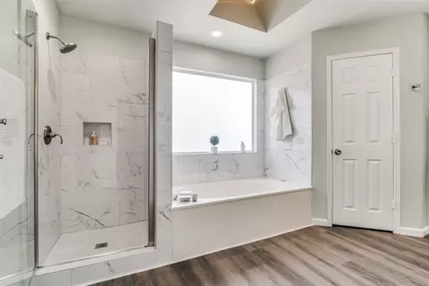 Bath - 3005 Kyle Rd, Rowlett, TX 75088 photo 3 of 4