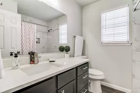 Bath - 3005 Kyle Rd, Rowlett, TX 75088 photo 4 of 4