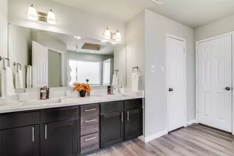 Bath - 3005 Kyle Rd, Rowlett, TX 75088 photo 2 of 4