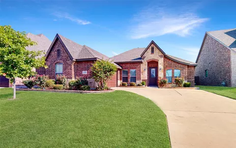 5020 Chisholm View Dr, Fort Worth, TX 76123