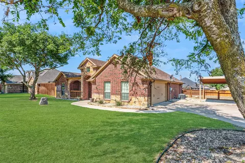 5618 Herkes Ct, Fort Worth, TX 76126