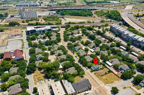 904 E 3rd St, Fort Worth, TX 76102 photo 5