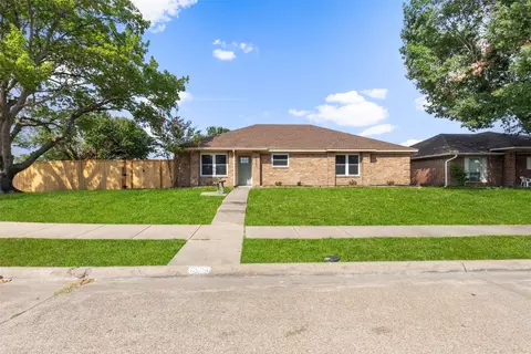 2623 San Saba St, Mesquite, TX 75150