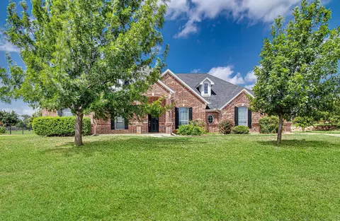 4413 Bucking Bronc Dr, Fort Worth, TX 76126