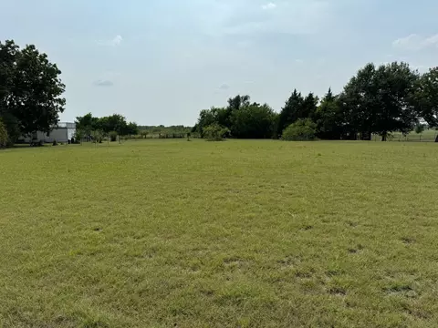 3811 Ensign Rd, Ennis, TX 75119