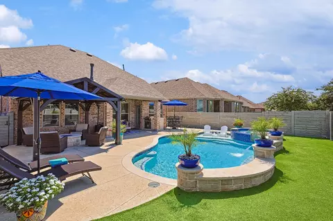 Exterior - 1820 Harrier Ln, Argyle, TX 76226 photo 3 of 4
