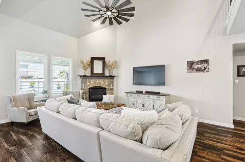 Living - 1820 Harrier Ln, Argyle, TX 76226 photo 1 of 3