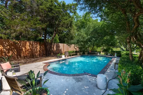 121 Mill Pond Rd, Denton, TX 76209