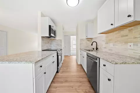 2751 Cartwright St, Irving, TX 75062 photo 9
