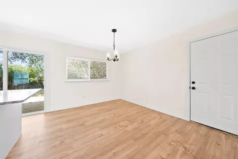 2751 Cartwright St, Irving, TX 75062 photo 13