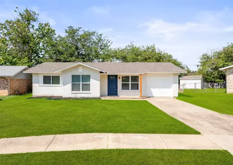 2751 Cartwright St, Irving, TX 75062