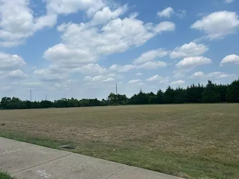 123 Parks Dr, Desoto, TX 75115