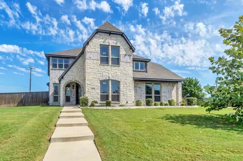 201 Panther Peak Dr, Midlothian, TX 76065