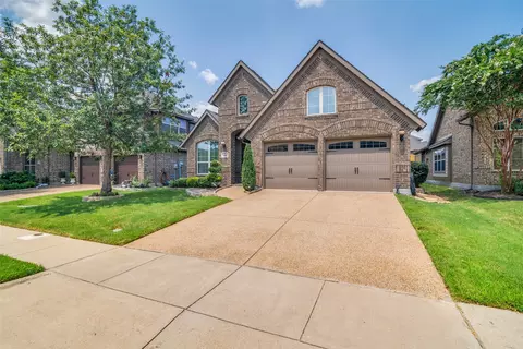 1011 Edgefield Ln, Forney, TX 75126