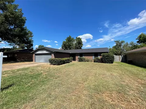 450 34th St NE, Paris, TX 75460