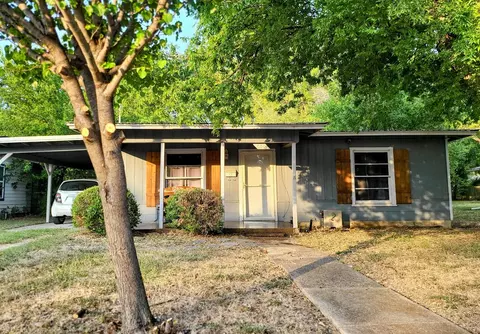 600 Floyd St, Waxahachie, TX 75165