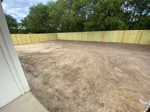 207 E Cardinal St # A, Ector, TX 75439 photo 13