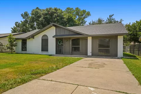3908 Clotell Dr, Fort Worth, TX 76119