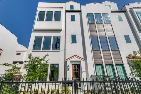 1777 Lear St, Dallas, TX 75215