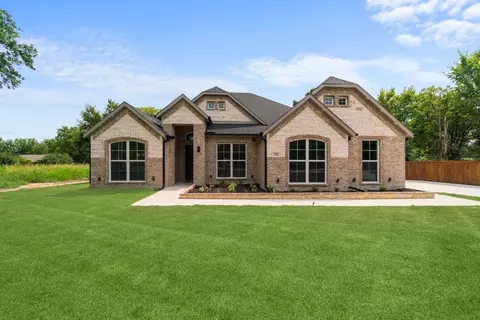 526 Cedar Rapids Ln, Desoto, TX 75115