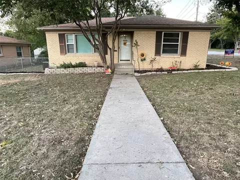 529 Crandle Dr, White Settlement, TX 76108
