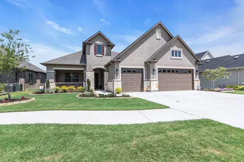 9920 Crestview Dr, Denton, TX 76207