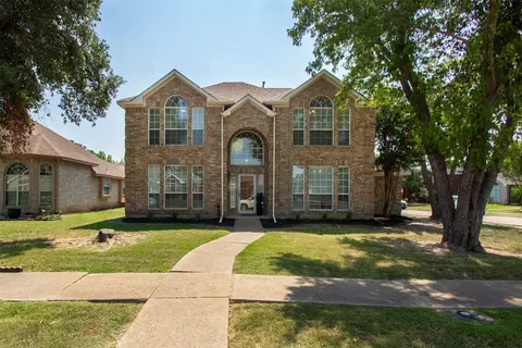 2307 Springfield Dr, Mesquite, TX 75181