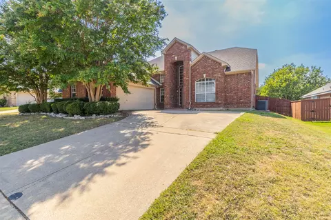 701 Cresthaven Dr, Mckinney, TX 75071